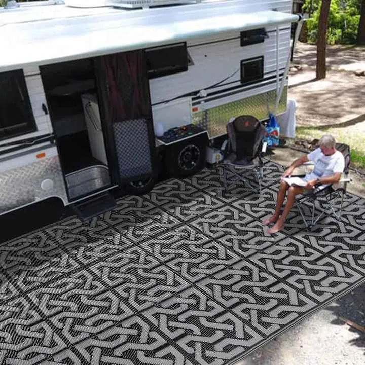 هوايانج بساط خارجي كبير من مادة . Huayang Large Outdoor Reversible PP