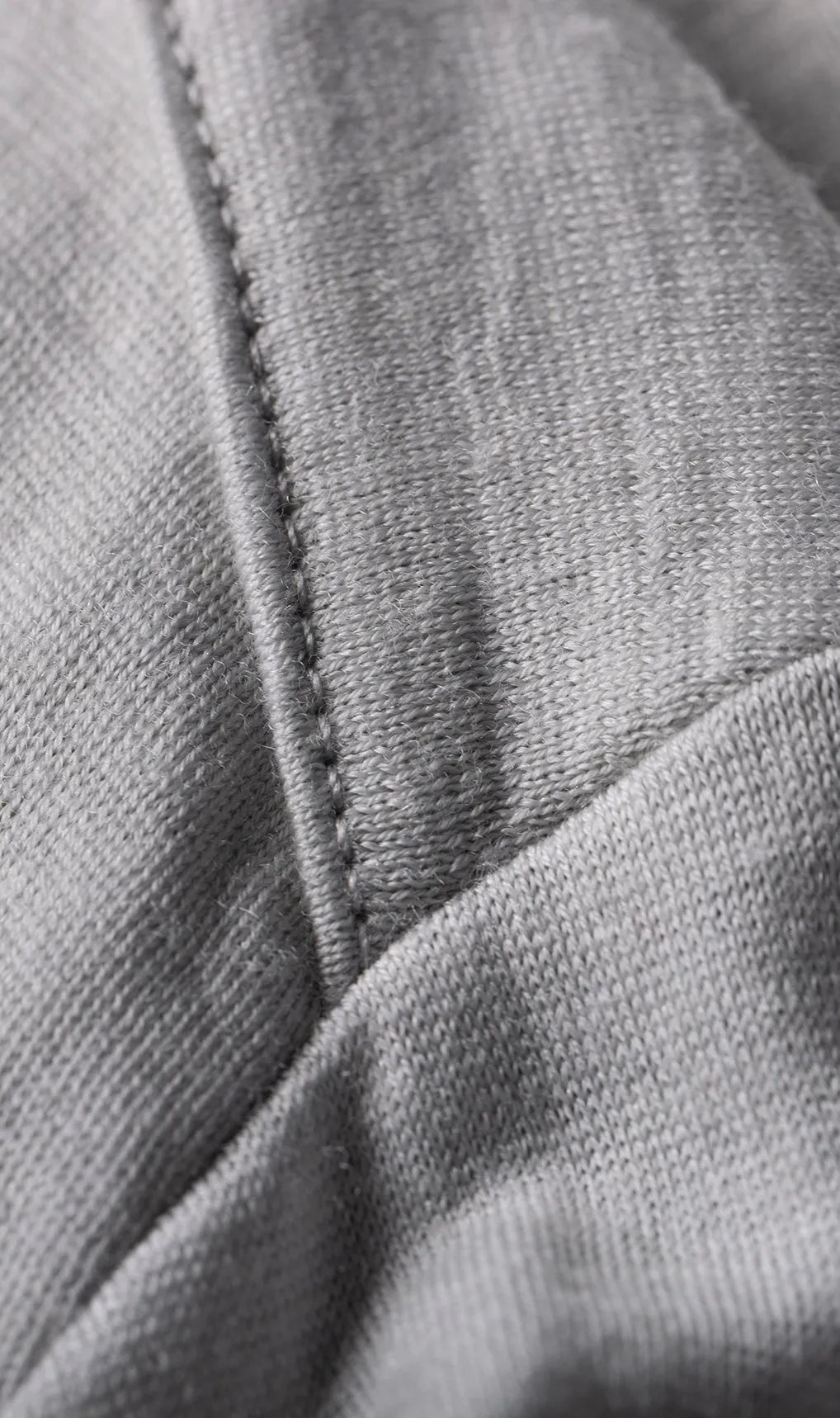 180GSM MERINO V TEE