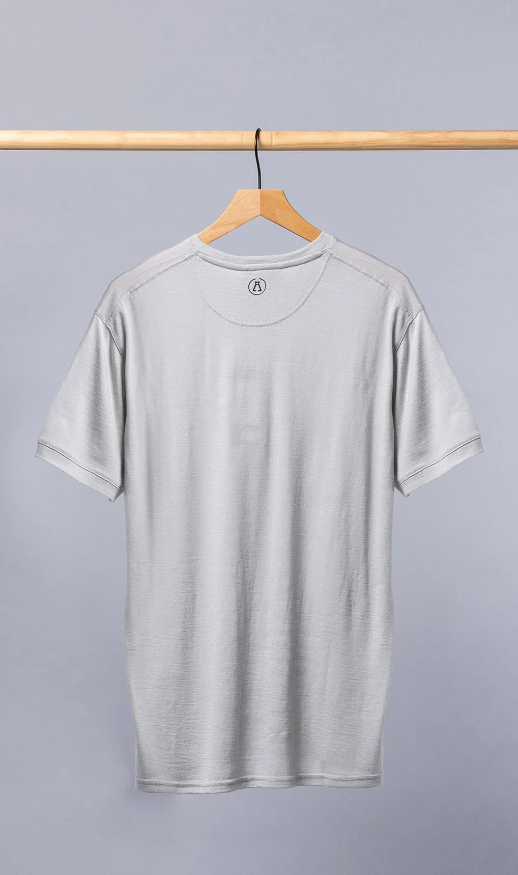 180GSM MERINO V TEE