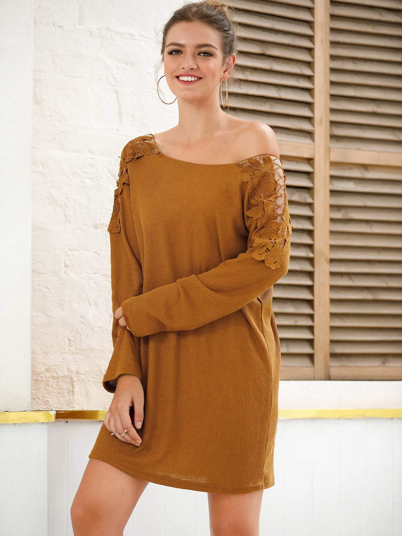 Contrast Hooked Flower Jumper Dress