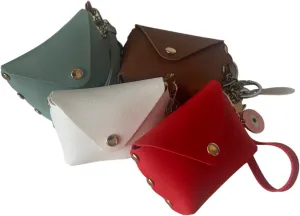 Luzia Chic Wristlet Purse
