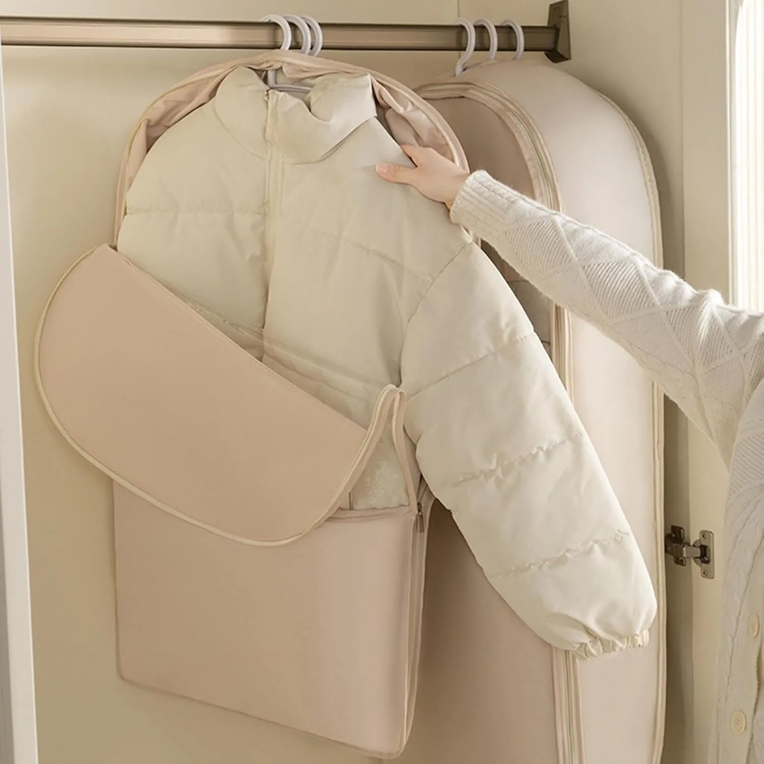 Space Saving Hanging Garment Bag with Self Compression Zipper,Hanging Space Saver Closet Organizers,Clothes Bags for Down Coat Dust Cover Closet Storage (Pink, S)